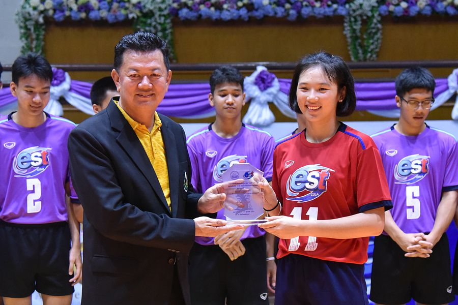 การแข่งขันวอลเลย์บอลยุวชน  รุ่นอายุไม่เกิน 16 ปี ชิงชนะเลิศแห่งประเทศไทยในครั้งนี้ สาวนครนนท์-หนุ่มนครสวรรค์ คว้าแชมป์วอลเลย์บอล “เอสโคล่า”   Remove term: เอสโคล่า เอสโคล่าRemove term: แชมป์วอลเลย์บอล แชมป์วอลเลย์บอลRemove term: สาวนครนนท์ สาวนครนนท์Remove term: หนุ่มนครสวรรค์ หนุ่มนครสวรรค์Remove term: แชมป์ยุวชนรุ่น 16 ปี แชมป์ยุวชนรุ่น 16 ปีRemove term: ทีมโรงเรียนกีฬานครนนท์วิทยา 6 ทีมโรงเรียนกีฬานครนนท์วิทยา 6Remove term: การแข่งขันวอลเลย์บอลยุวชน การแข่งขันวอลเลย์บอลยุวชนRemove term: ข่าววอลเล่ย์บอล ข่าววอลเล่ย์บอล 